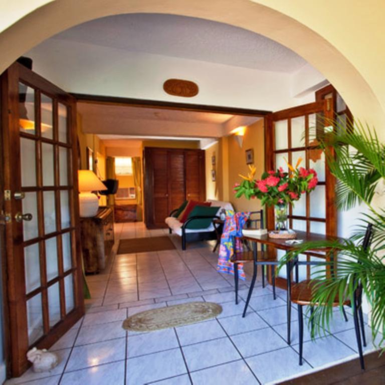 Villa Capri Cap Estate Esterno foto