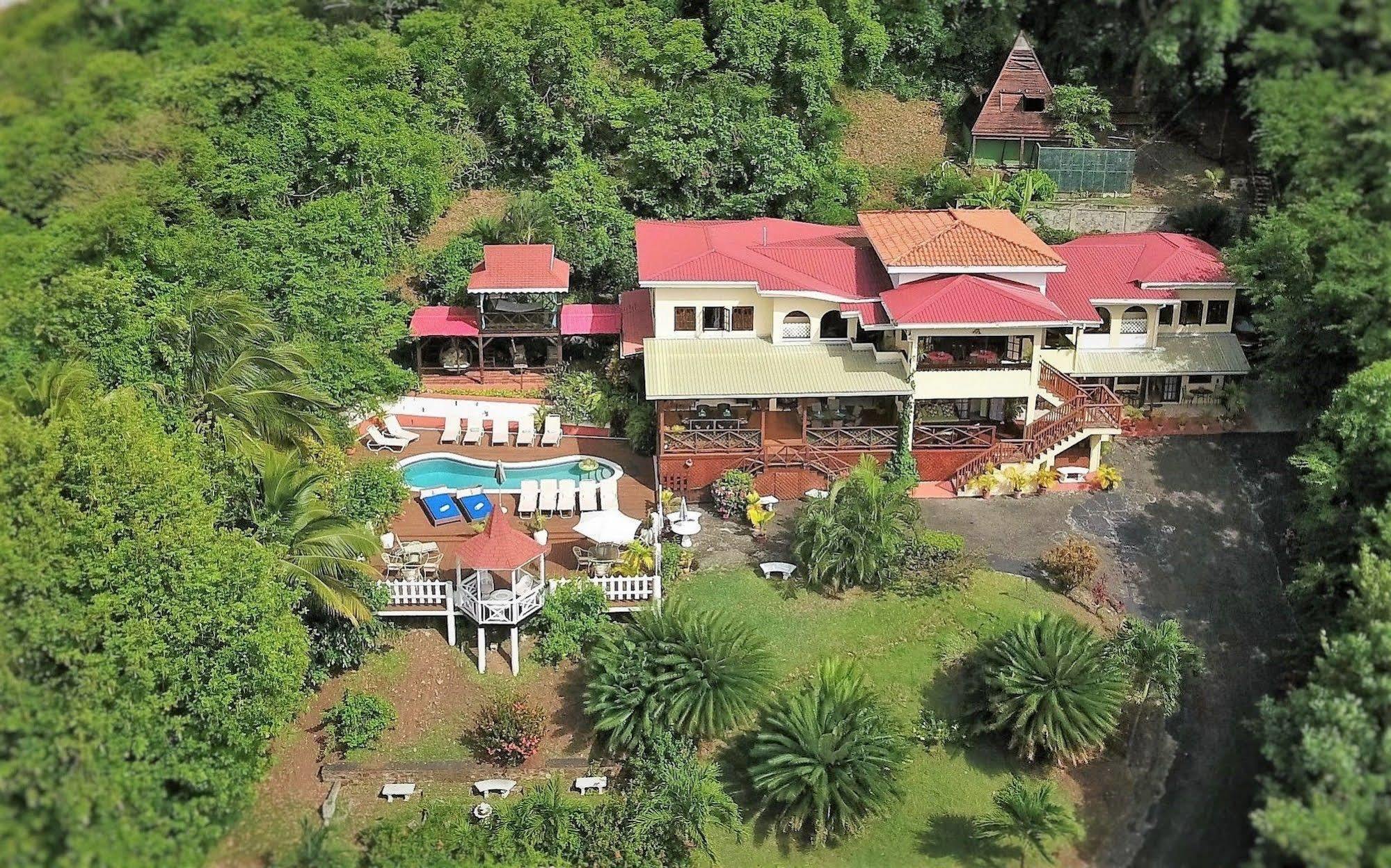 Villa Capri Cap Estate Esterno foto